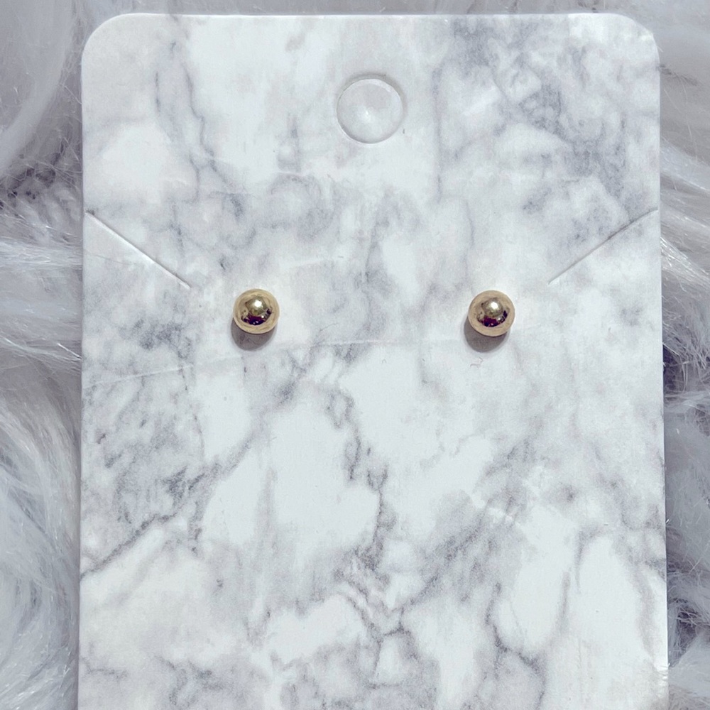 Earrings/Studs